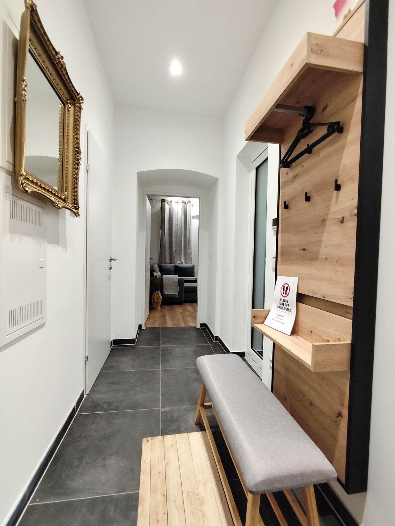 Cozy In Location With Free Parking * Vienna